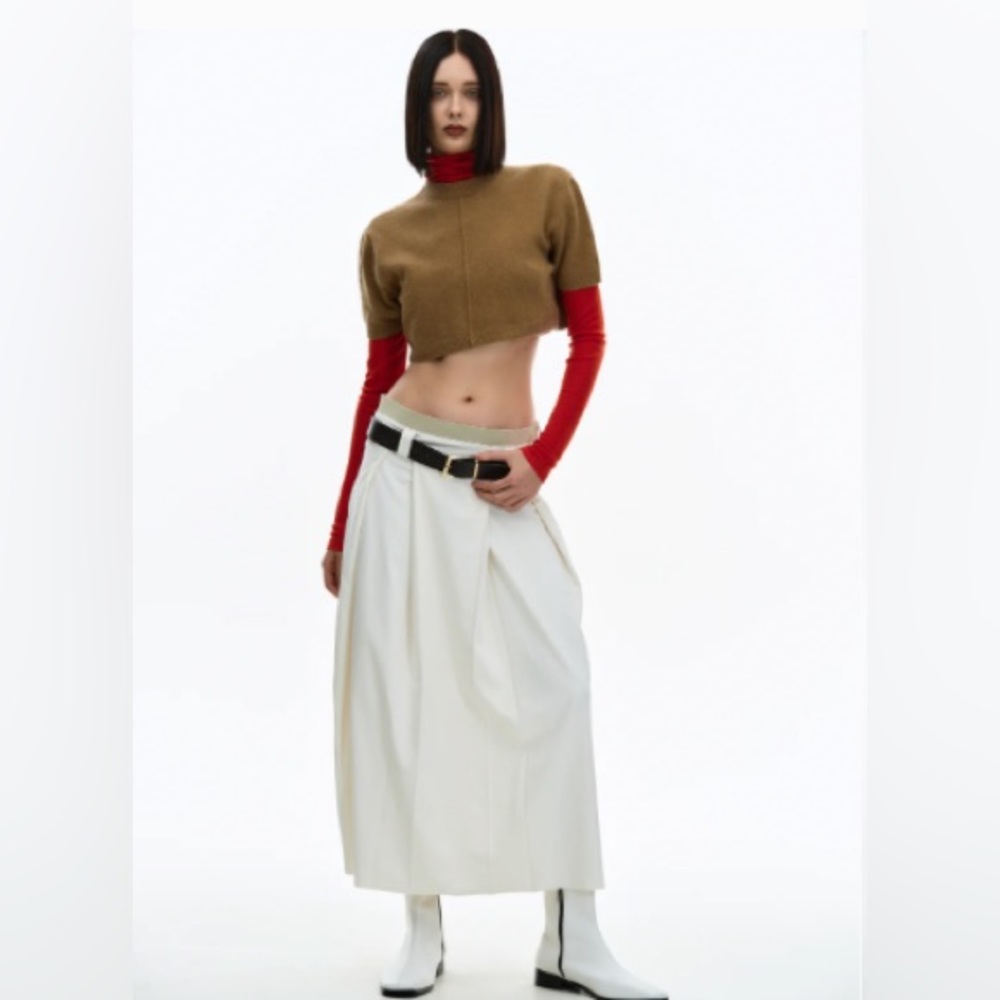 Source Unknown - White Faux Suede Skirt - size Large